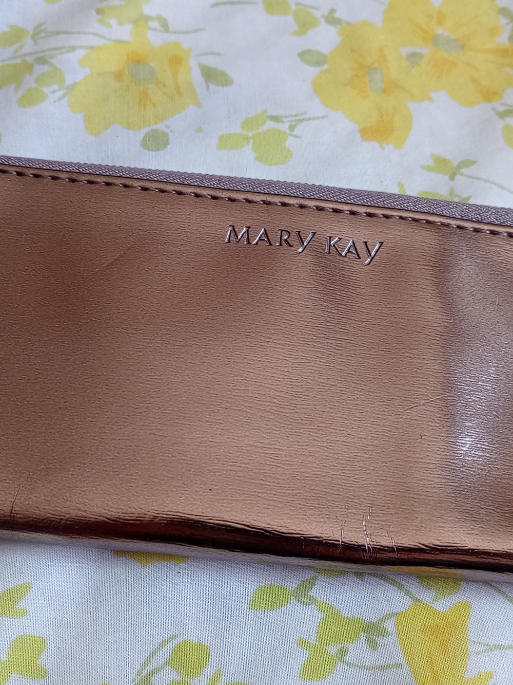 Mary Kay Shiny Rose Gold Cosmetic Bag